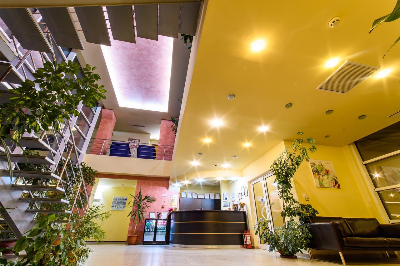Hotel Torontal Тимишоара Экстерьер фото
