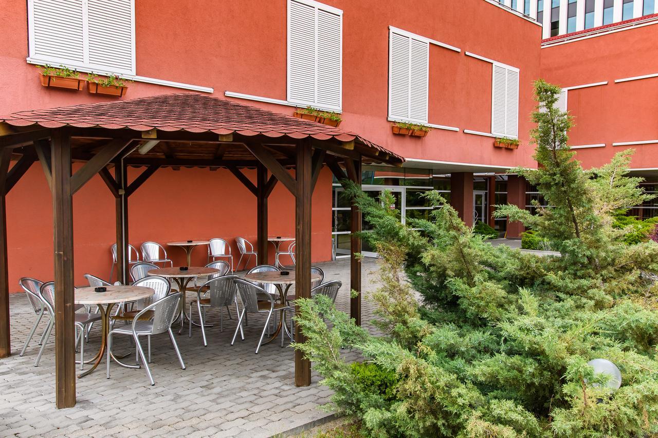 Hotel Torontal Тимишоара Экстерьер фото